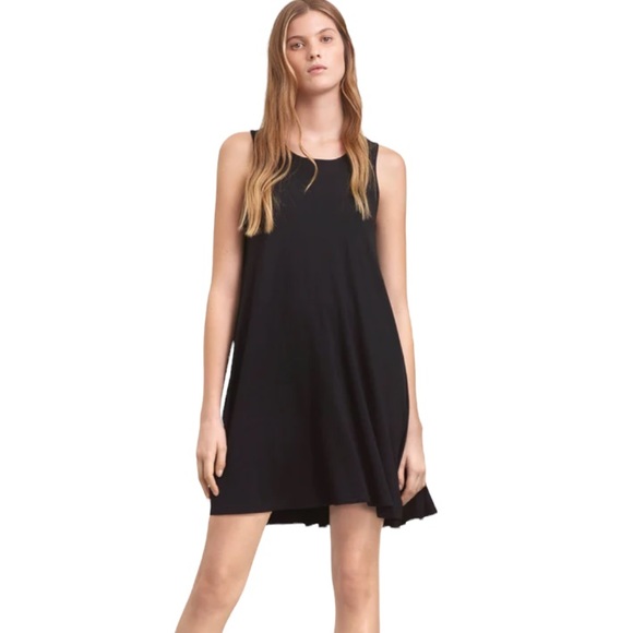 Aritzia Dresses & Skirts - Aritzia Talula Black Princely Sleeveless Trapeze Dress Size Small